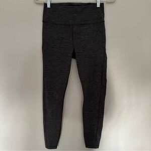 Athleta Ultimate Stash Pocket 7/8 Tight Woman’s Small Gray